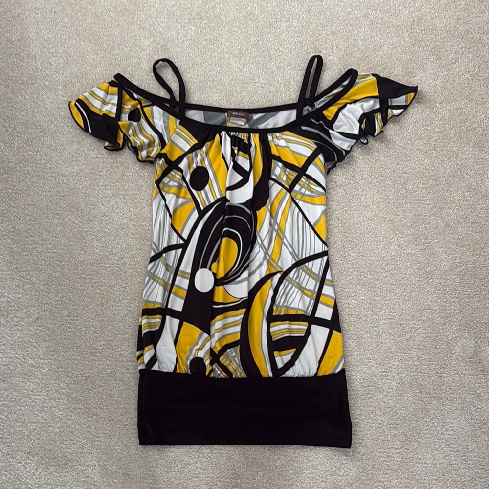 Siren Lily Black and Yellow Graphic Ruffled Cap Sleeve Blouse